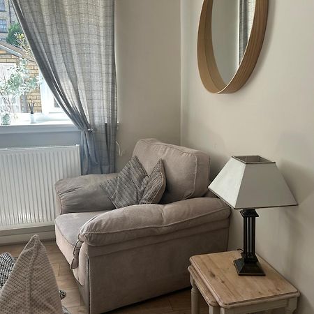 Number Fifty Six Apartment Hawick Ngoại thất bức ảnh