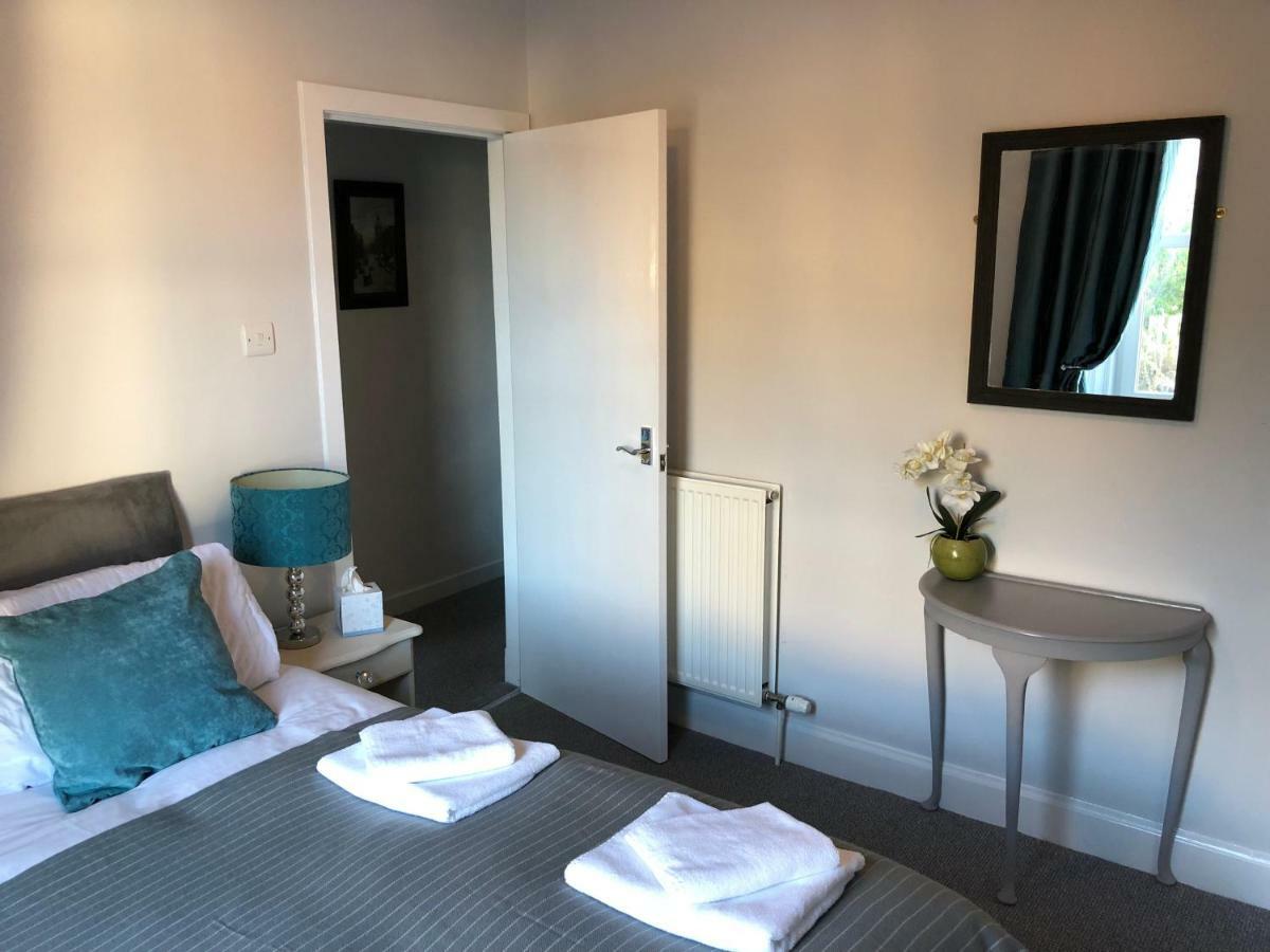 Number Fifty Six Apartment Hawick Ngoại thất bức ảnh